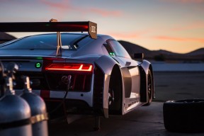 爱游戏电竞竞猜-掩护后的第一节奏判断是否决定进攻成败，掩护犯规的判定标准