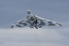 爱游戏电竞官方网站-新加坡队赛制分析：团体赛制下的战术部署与团队协作，新加坡小组赛