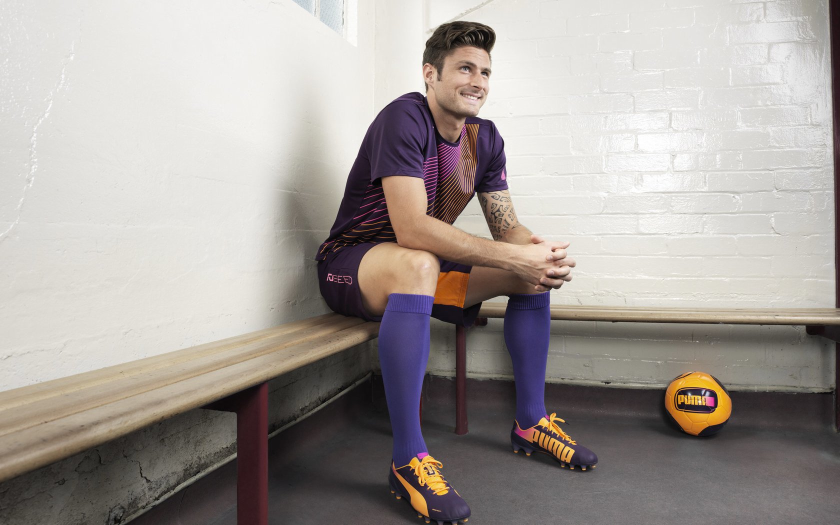 爱游戏体育app-《PUBG Mobile》全球明星战队对抗赛开启，粉丝期待破表，绝地求生明星战队